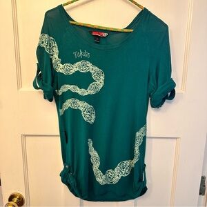 ⭐️ Nikita Small Teal Short Sleeve Women's Top with White Pattern